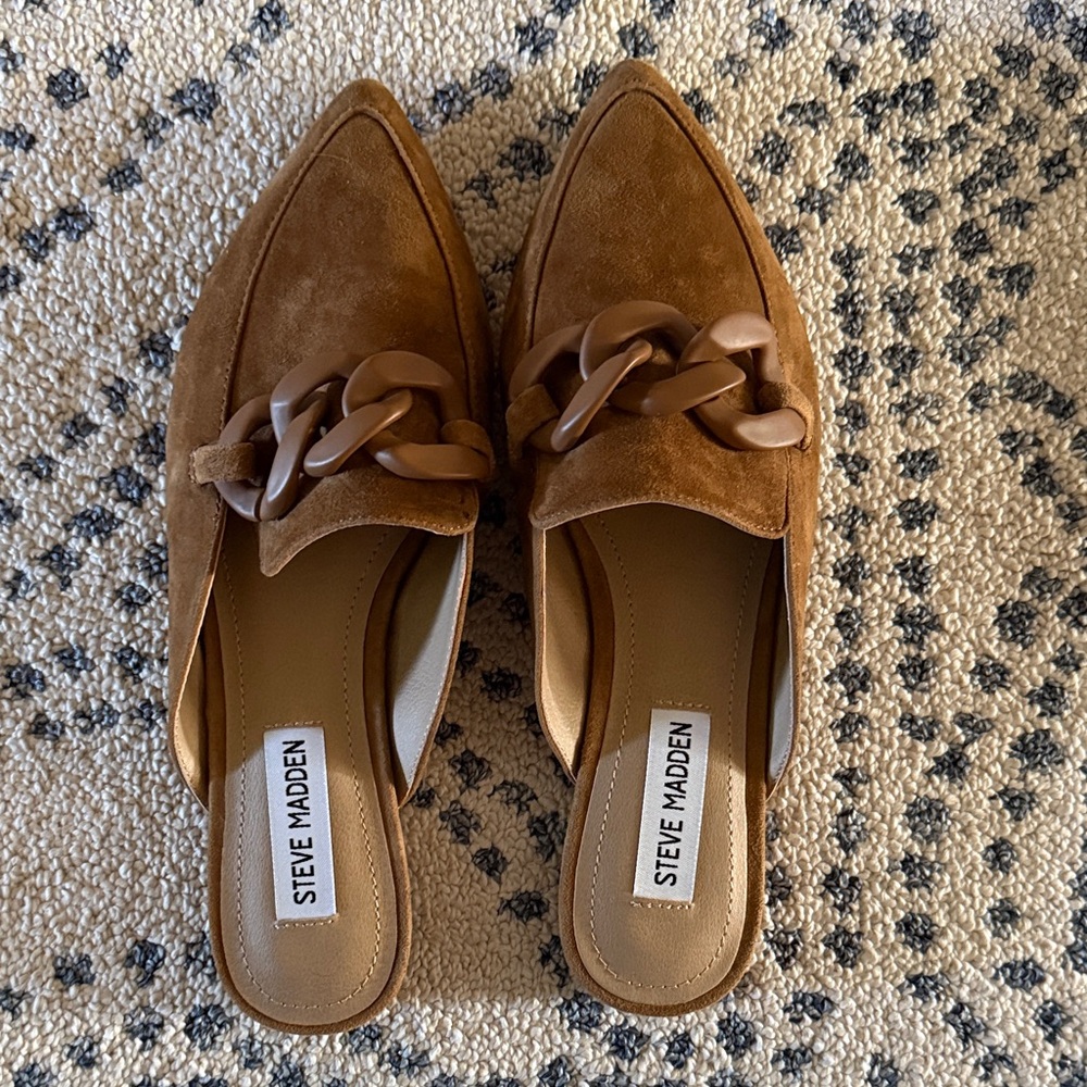 Steve Madden Tan Suede Chain Mules